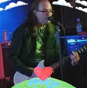 Meet your Posher, Roy